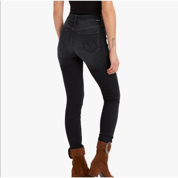 MOTHER Denim the High Waisted Looker Jeans in Coffee Tea or Me Size 28 - Picture 5 of 13